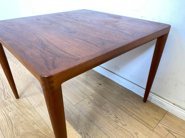 WMK Hochwertiger und sehr gut erhaltener skandinavischer Mid-Century Couchtisch aus massivem Teakholz # Wohnzimmertisch Coffee Table Beistelltisch Vintage 60er Danish Design Teak # Versand möglich