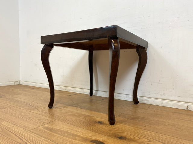 WMK Hübscher jedoch ziemlich abgerockter 1930er Jahre Couchtisch mit formschönen Füßen im Chippendale Stil # Wohnzimmertisch Beistelltisch Coffee Table Salontisch Vintage Art Deco # Versand möglich