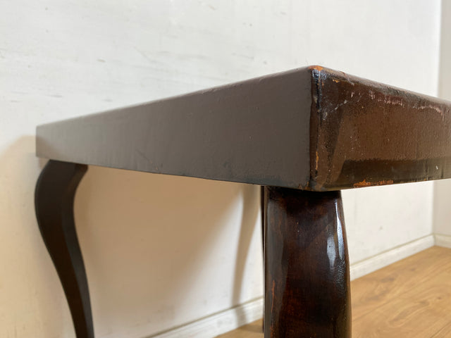 WMK Hübscher jedoch ziemlich abgerockter 1930er Jahre Couchtisch mit formschönen Füßen im Chippendale Stil # Wohnzimmertisch Beistelltisch Coffee Table Salontisch Vintage Art Deco # Versand möglich