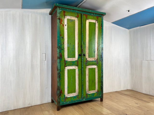 Boatwood by WMK # Einzigartiger Wäscheschrank aus altem Bootsholz , ein handgefertigtes Unikat aus massivem Teakholz # grüner Schrank Kleiderschank Schlafzimmerschrank Garderobe Wardrobe Bootsmöbel