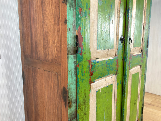 Boatwood by WMK # Einzigartiger Wäscheschrank aus altem Bootsholz , ein handgefertigtes Unikat aus massivem Teakholz # grüner Schrank Kleiderschank Schlafzimmerschrank Garderobe Wardrobe Bootsmöbel
