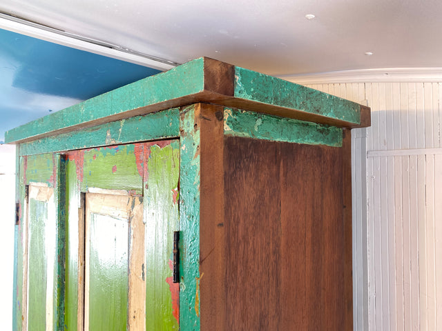 Boatwood by WMK # Einzigartiger Wäscheschrank aus altem Bootsholz , ein handgefertigtes Unikat aus massivem Teakholz # grüner Schrank Kleiderschank Schlafzimmerschrank Garderobe Wardrobe Bootsmöbel