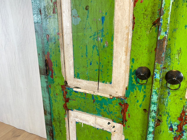 Boatwood by WMK # Einzigartiger Wäscheschrank aus altem Bootsholz , ein handgefertigtes Unikat aus massivem Teakholz # grüner Schrank Kleiderschank Schlafzimmerschrank Garderobe Wardrobe Bootsmöbel