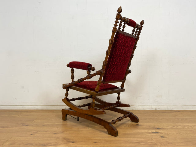 WMK Wunderschöner und gut erhaltener skandinavischer antiker Schaukelstuhl mit bodenschonender Federwippung und grandiosem rotem Brokatbezug # Stuhl Sessel Lesesessel Lesestuhl Rocking Chair Vintage