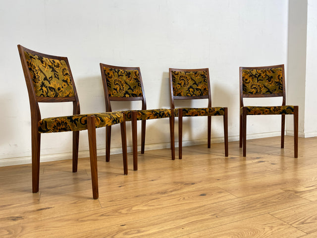 WMK Set aus 4 sehr gut erhaltenen skandinavischen Designerstühlen von Svegards Markaryd aus Palisander + Originalbezug # Stühle Esszimmerstühle Dining Chairs Vintage Mid-Century Rosewood Danish Design