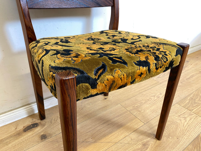 WMK Set aus 4 sehr gut erhaltenen skandinavischen Designerstühlen von Svegards Markaryd aus Palisander + Originalbezug # Stühle Esszimmerstühle Dining Chairs Vintage Mid-Century Rosewood Danish Design