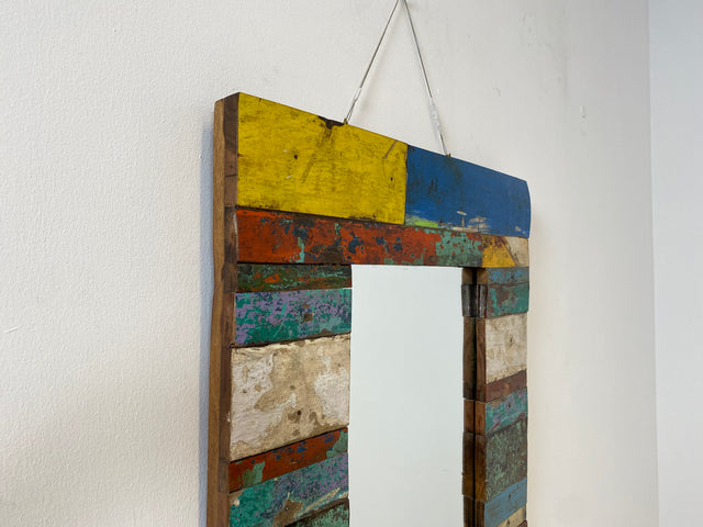Boatwood by WMK # Farbenfroher 60x90 Wandspiegel aus altem Bootsholz, ein handgefertigtes Unikat in Originalfarben der Boote # bunter Spiegel Flurspiegel Holzrahmen Badspiegel Mirror Art Bootsmöbel