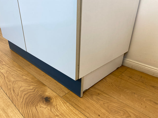 WMK # Kultige blaue Space Age Küchenzeile aus 1976 mit Hängeschrank, Schubladen und Gewürzregal # Küchenbüfett kleine Küche Küchenschrank Küchenhängeschrank Küchenanrichte Kredenz Retro Vintage DDR