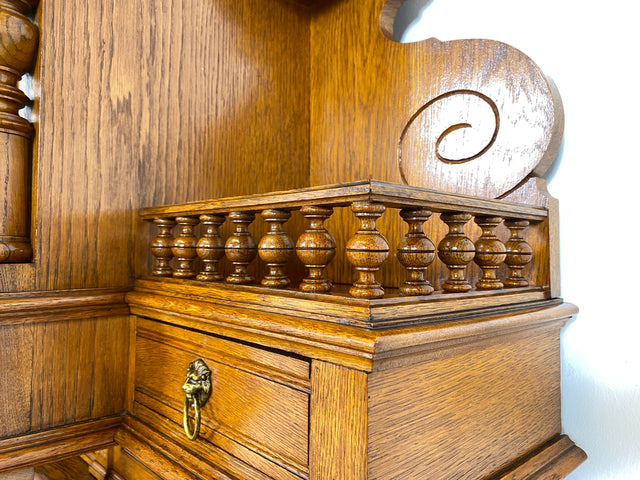 WMK Prachtvoller und gut erhaltener antiker Büffetschrank aus massivem Eichenholz mit prunkvollen Messingbeschlägen, um 1900 # Anrichte Aufsatzbuffett Buffett Schrank Highboard Gründerzeit Vintage