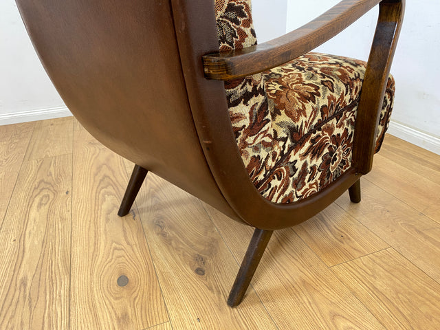 WMK 1/3 Particularly beautiful and well-preserved 1930s Art Deco club chair with floral original cover & comfortable spring core seat # Fauteuil Armchair Reading Chair Armchair Seating Set Vintage