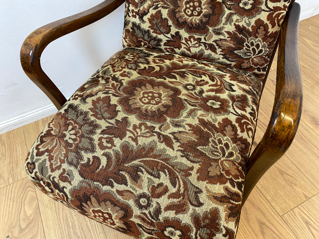 WMK 1/3 Particularly beautiful and well-preserved 1930s Art Deco club chair with floral original cover & comfortable spring core seat # Fauteuil Armchair Reading Chair Armchair Seating Set Vintage