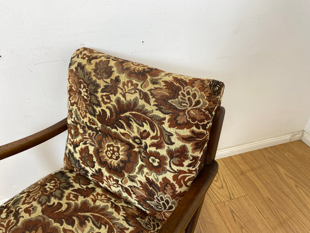 WMK 1/3 Particularly beautiful and well-preserved 1930s Art Deco club chair with floral original cover & comfortable spring core seat # Fauteuil Armchair Reading Chair Armchair Seating Set Vintage