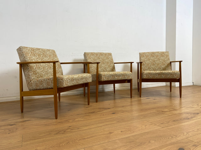 WMK 1/3 Stilvoller und gut erhaltener Mid-Century Sessel mit Originalbezug mit Blumenmuster und edlem Holzgestell # Sessel Loungesessel Lesesessel Relaxsessel Mid-Century Wohnzimmer 60er Vintage Retro