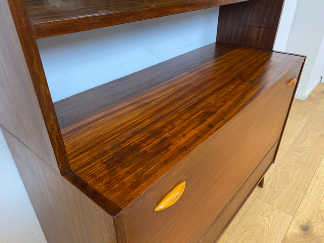 WMK I Schöne Mid-Century Vitrine mit Wäscheschrank, Vollholz