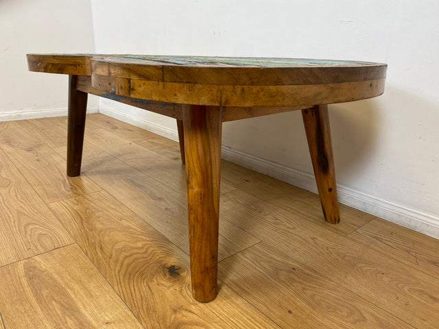 Bootwood by WMK I Einzigartiger formschöne Nierentisch mit bunter Patchwork Tischplatte I handgefertigtes Unikat aus altem Bootsholz l Teakholz massiv I Couchtisch Coffee Table Berlin Köln NRW Bayern