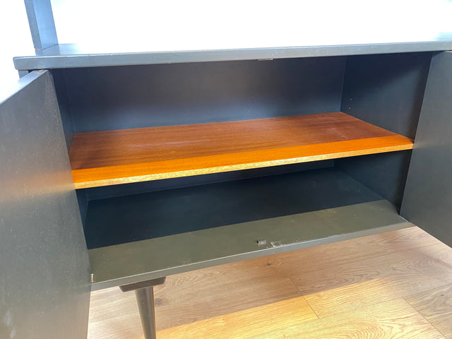WMK Stilvolles schwarz lackiertes skandinavisches 60er Jahre Highboard mit Vitrinen Aufsatz , Schubladen & Rollladen Tür # Anrichte Sideboard Küchenschrank Geschirrschrank Danish Design Vintage 50er