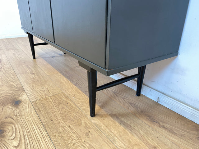 WMK Stilvolles schwarz lackiertes skandinavisches 60er Jahre Highboard mit Vitrinen Aufsatz , Schubladen & Rollladen Tür # Anrichte Sideboard Küchenschrank Geschirrschrank Danish Design Vintage 50er