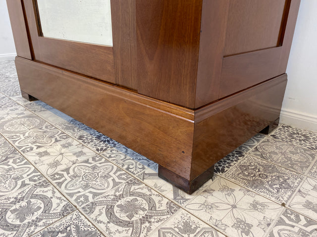 WMK Wunderschöner und gut erhaltener antiker Kleiderschrank aus vollem Holz mit Spiegel & feinen Holzschnitzereien # Schrank Dielenschrank Vertiko Wardrobe Garderobe Wäscheschrank Jugendstil Vintage