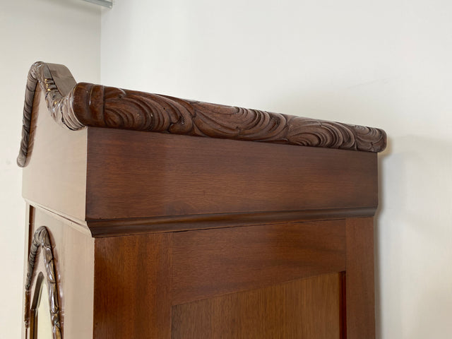 WMK Wunderschöner und gut erhaltener antiker Kleiderschrank aus vollem Holz mit Spiegel & feinen Holzschnitzereien # Schrank Dielenschrank Vertiko Wardrobe Garderobe Wäscheschrank Jugendstil Vintage
