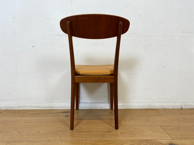 WMK I Stilvoller skandinavischer Mid-Century Designer Esszimmerstuhl von Farstrup aus Teakholz mit Kunstleder Bezug