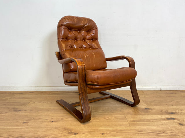 WMK 1/2 Formschöner, sehr bequemer & gut erhaltener skandinavischer Ledersessel mit gestepptem Echtleder # Sessel Lesesessel Relaxsessel Easy Chair Fernsehsessel Leder Vintage Mid-Century # Stückpreis