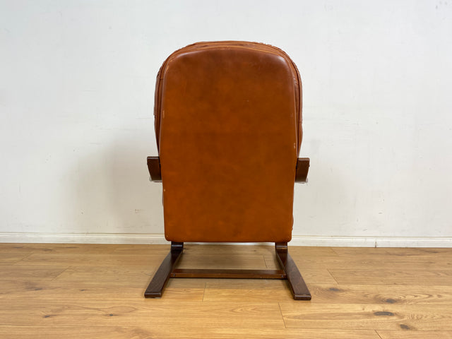 WMK 1/2 Formschöner, sehr bequemer & gut erhaltener skandinavischer Ledersessel mit gestepptem Echtleder # Sessel Lesesessel Relaxsessel Easy Chair Fernsehsessel Leder Vintage Mid-Century # Stückpreis