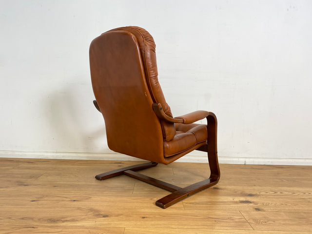 WMK 1/2 Formschöner, sehr bequemer & gut erhaltener skandinavischer Ledersessel mit gestepptem Echtleder # Sessel Lesesessel Relaxsessel Easy Chair Fernsehsessel Leder Vintage Mid-Century # Stückpreis