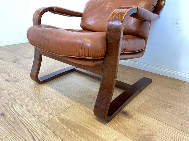 WMK 1/2 Formschöner, sehr bequemer & gut erhaltener skandinavischer Ledersessel mit gestepptem Echtleder # Sessel Lesesessel Relaxsessel Easy Chair Fernsehsessel Leder Vintage Mid-Century # Stückpreis