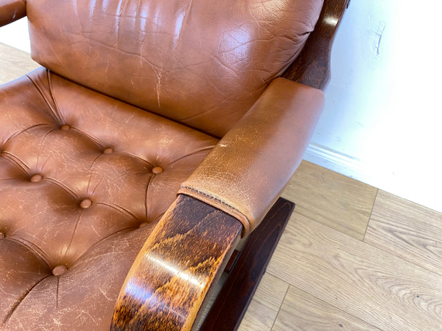 WMK 1/2 Formschöner, sehr bequemer & gut erhaltener skandinavischer Ledersessel mit gestepptem Echtleder # Sessel Lesesessel Relaxsessel Easy Chair Fernsehsessel Leder Vintage Mid-Century # Stückpreis