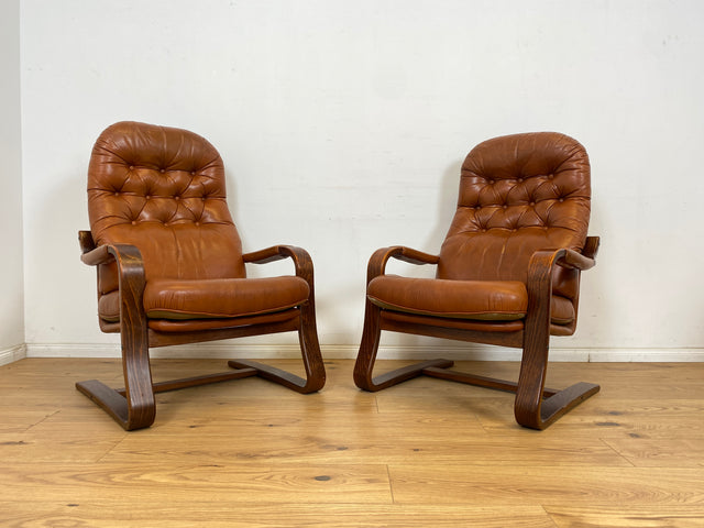 WMK 1/2 Formschöner, sehr bequemer & gut erhaltener skandinavischer Ledersessel mit gestepptem Echtleder # Sessel Lesesessel Relaxsessel Easy Chair Fernsehsessel Leder Vintage Mid-Century # Stückpreis