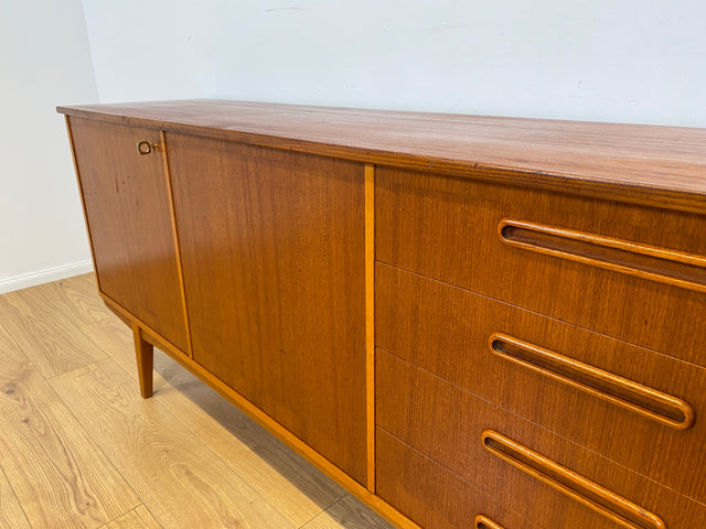 WMK # Formschönes skandinavischer Mid-Century Designer Sideboard von Ulferts in Teakholz mit Schubladen # Kommode Schrank Anrichte TV-Bank Danish Design Vintage Teak Berlin Hamburg