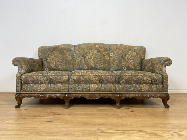 WMK Wunderschönes & gut erhaltenes 60er Jahre Sofa im Barock Stil mit tollem Bezug, reichverziertem Holzrahmen & bequemen Federkern # Couch 3-Sitzer Sitzgarnitur Rokoko Chippendale Stilmöbel Vintage