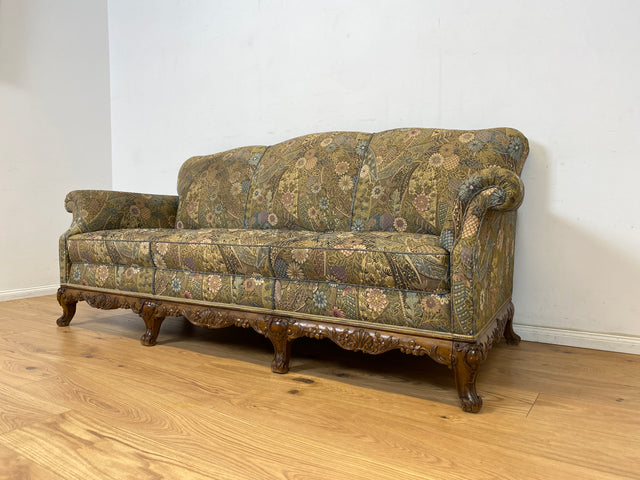 WMK Wunderschönes & gut erhaltenes 60er Jahre Sofa im Barock Stil mit tollem Bezug, reichverziertem Holzrahmen & bequemen Federkern # Couch 3-Sitzer Sitzgarnitur Rokoko Chippendale Stilmöbel Vintage
