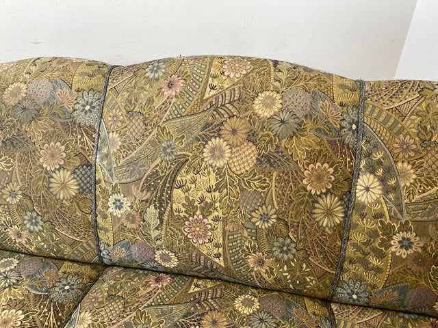 WMK Wunderschönes & gut erhaltenes 60er Jahre Sofa im Barock Stil mit tollem Bezug, reichverziertem Holzrahmen & bequemen Federkern # Couch 3-Sitzer Sitzgarnitur Rokoko Chippendale Stilmöbel Vintage