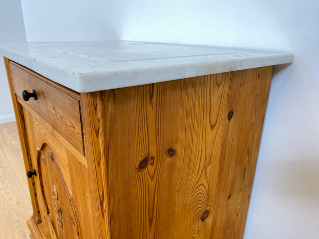 WMK # Freundliche kleine dänische antike Kommode aus vollem Holz mit Auflage aus weißem Marmor und Schublade # Marmorkommode Flurkommode Waschtisch Ablage Wickelkommode Weichholz Jugendstil Vintage