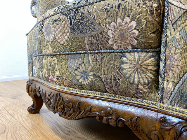 WMK Wunderschöner und gut erhaltener schwedischer 60er Jahre Sessel mit reichverziertem Holzrahmen & bequemen Federkern # Lesessessel Armchair Sitzgarnitur Rokoko Barock Chippendale Stilmöbel Vintage