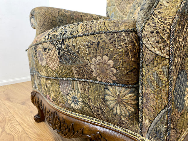 WMK Wunderschöner und gut erhaltener schwedischer 60er Jahre Sessel mit reichverziertem Holzrahmen & bequemen Federkern # Lesessessel Armchair Sitzgarnitur Rokoko Barock Chippendale Stilmöbel Vintage