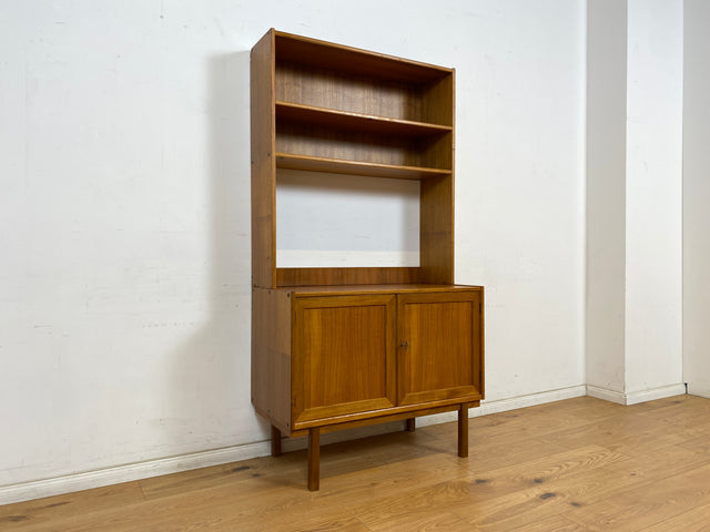 WMK Stilvoller skandinavischer 70er Jahre Bücherschrank aus vollem Holz in Teak, abschließbar mit verstellbaren Regalböden # Bücherregal Regal Kommode Highboard Sideboard Vintage Mid-Century Teakholz