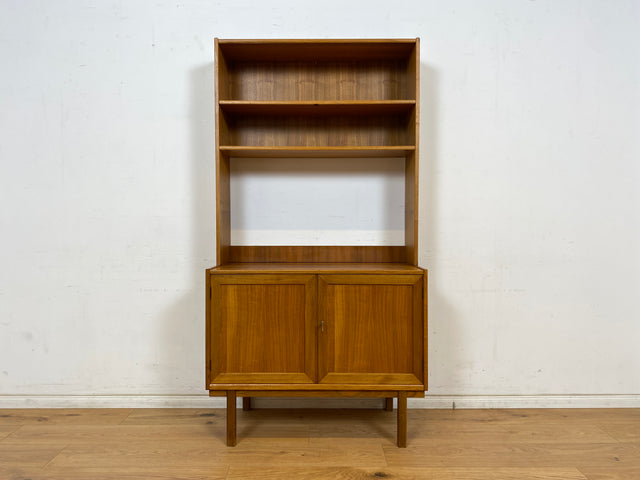 WMK Stilvoller skandinavischer 70er Jahre Bücherschrank aus vollem Holz in Teak, abschließbar mit verstellbaren Regalböden # Bücherregal Regal Kommode Highboard Sideboard Vintage Mid-Century Teakholz