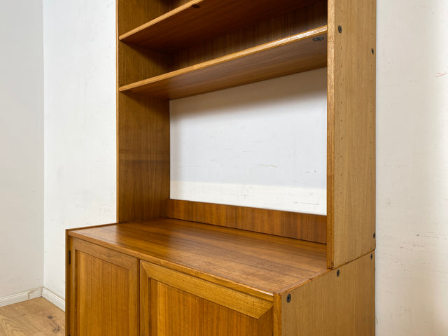 WMK Stilvoller skandinavischer 70er Jahre Bücherschrank aus vollem Holz in Teak, abschließbar mit verstellbaren Regalböden # Bücherregal Regal Kommode Highboard Sideboard Vintage Mid-Century Teakholz