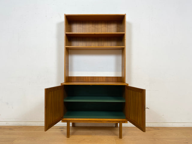 WMK Stilvoller skandinavischer 70er Jahre Bücherschrank aus vollem Holz in Teak, abschließbar mit verstellbaren Regalböden # Bücherregal Regal Kommode Highboard Sideboard Vintage Mid-Century Teakholz