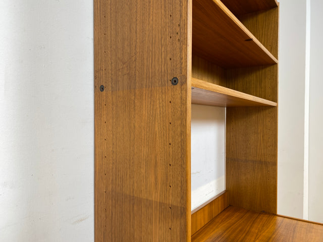 WMK Stilvoller skandinavischer 70er Jahre Bücherschrank aus vollem Holz in Teak, abschließbar mit verstellbaren Regalböden # Bücherregal Regal Kommode Highboard Sideboard Vintage Mid-Century Teakholz