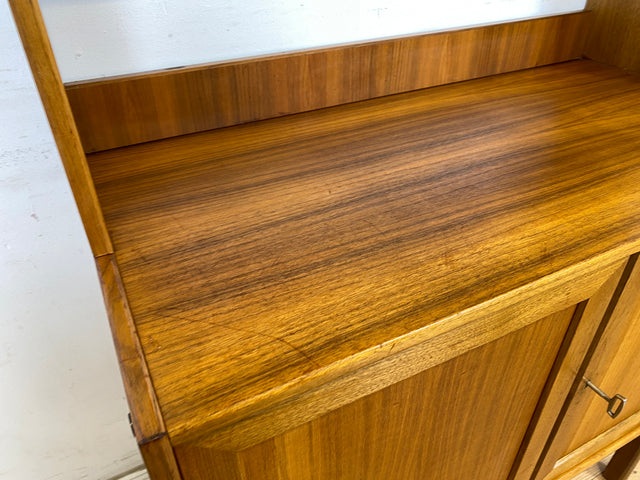 WMK Stilvoller skandinavischer 70er Jahre Bücherschrank aus vollem Holz in Teak, abschließbar mit verstellbaren Regalböden # Bücherregal Regal Kommode Highboard Sideboard Vintage Mid-Century Teakholz