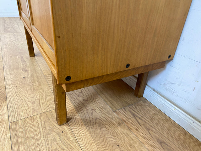 WMK Stilvoller skandinavischer 70er Jahre Bücherschrank aus vollem Holz in Teak, abschließbar mit verstellbaren Regalböden # Bücherregal Regal Kommode Highboard Sideboard Vintage Mid-Century Teakholz