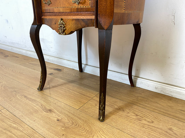 WMK Sehr elegante dänische Stilmöbel Kommode aus vollem Holz mit Marmor Auflage, Schubladen und Messingbeschlägen # Schubladenkommode Marmorkommode Flurkommode Beistelltisch Rokoko Barock Vintage