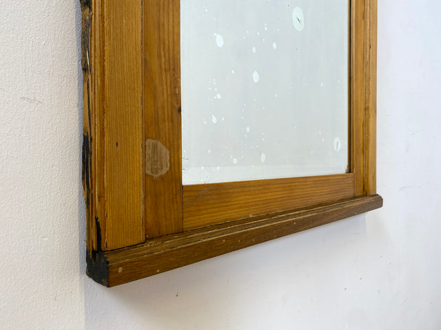 WMK Sehr schöner und gut erhaltener antiker Wandspiegel mit handverziertem Echtholz Rahmen und leicht blindem original Spiegelglas # Spiegel Holzspiegel Holzrahmen Flurgarderobe Jugendstil Vintage