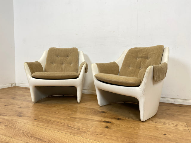 WMK 1/2 Formschöner und bequemer 70er Jahre Space Age Schalensessel mit Originalbezug und in Kunstleder bezogener Sitzschale # Sessel Armchair Stuhl Clubsessel Cocktailsessel Lesesessel Vintage Retro