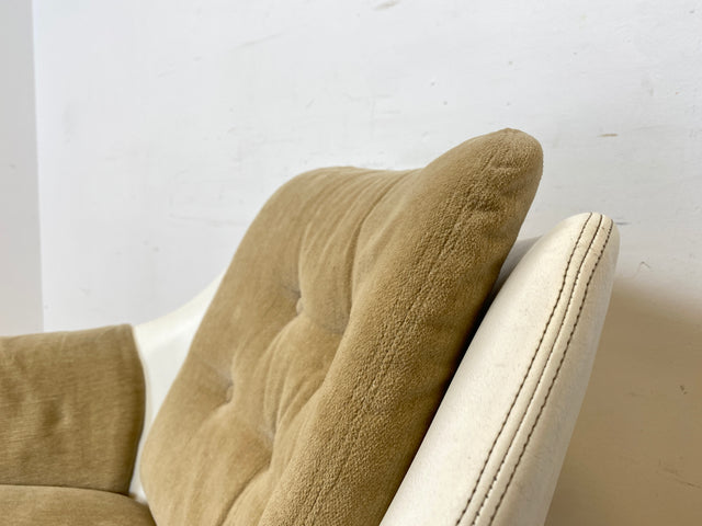 WMK 1/2 Formschöner und bequemer 70er Jahre Space Age Schalensessel mit Originalbezug und in Kunstleder bezogener Sitzschale # Sessel Armchair Stuhl Clubsessel Cocktailsessel Lesesessel Vintage Retro