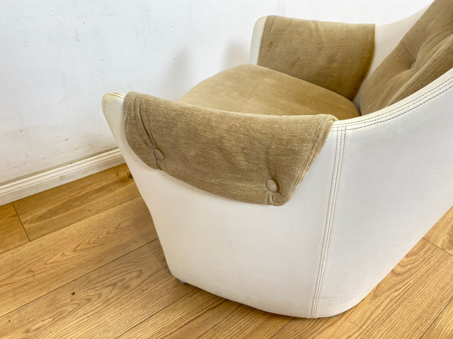 WMK 1/2 Formschöner und bequemer 70er Jahre Space Age Schalensessel mit Originalbezug und in Kunstleder bezogener Sitzschale # Sessel Armchair Stuhl Clubsessel Cocktailsessel Lesesessel Vintage Retro
