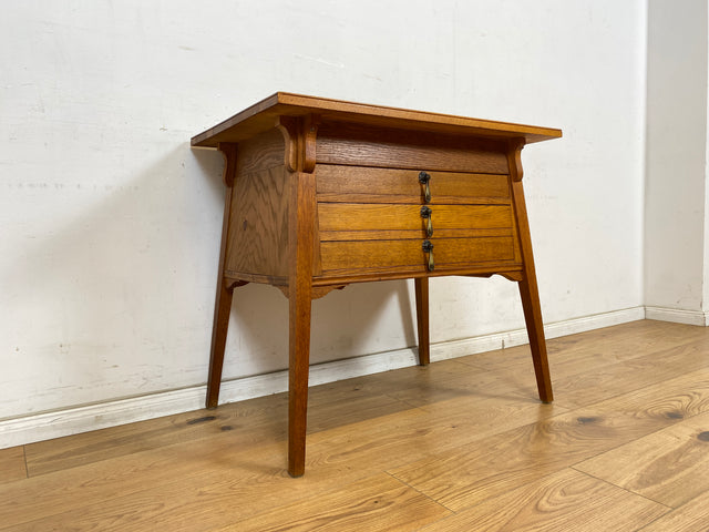 WMK Formschöne und gut erhaltene kleine antike Kommode aus vollem Holz mit Schubladen und schönen Messinggriffe # Schubladenkommode Wäschekommode Schrank Wickelkommode Flurkommode Jugendstil Vintage